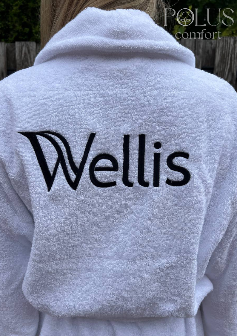 Машинная вышивка на полотенцах и пледах